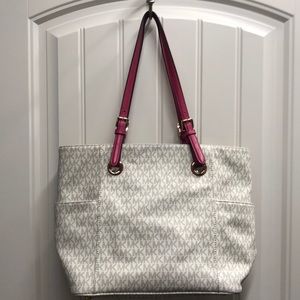 Authentic Michael kors purse pink and cream